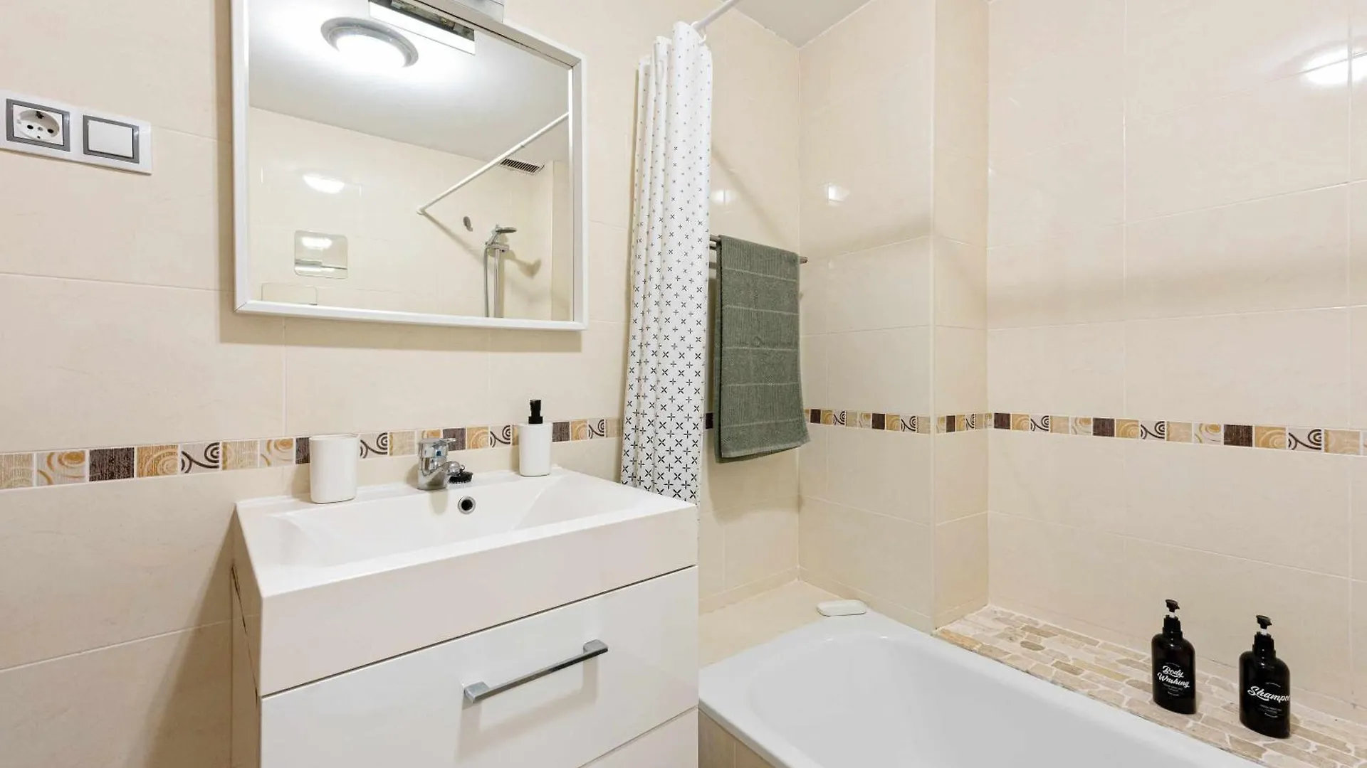 Apt Historic Center Malaga Free Parking Apartamento